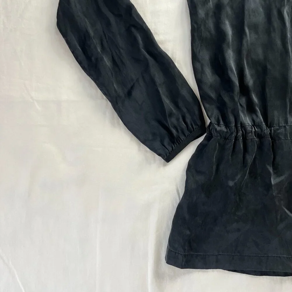 Nike Sportswear Black Silk Lightweight Hooded Jacket w Pockets | Size S